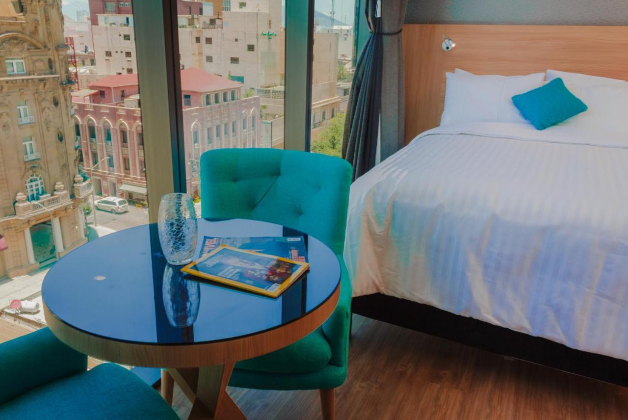 Hotel Kavia Monterrey Buitenkant foto